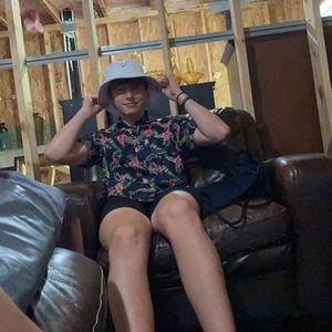 Meet your Posher, The man